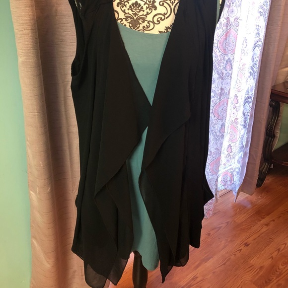 LOGO Bundle 3 pieces all Size 1xl Sleeveless - Picture 7 of 11